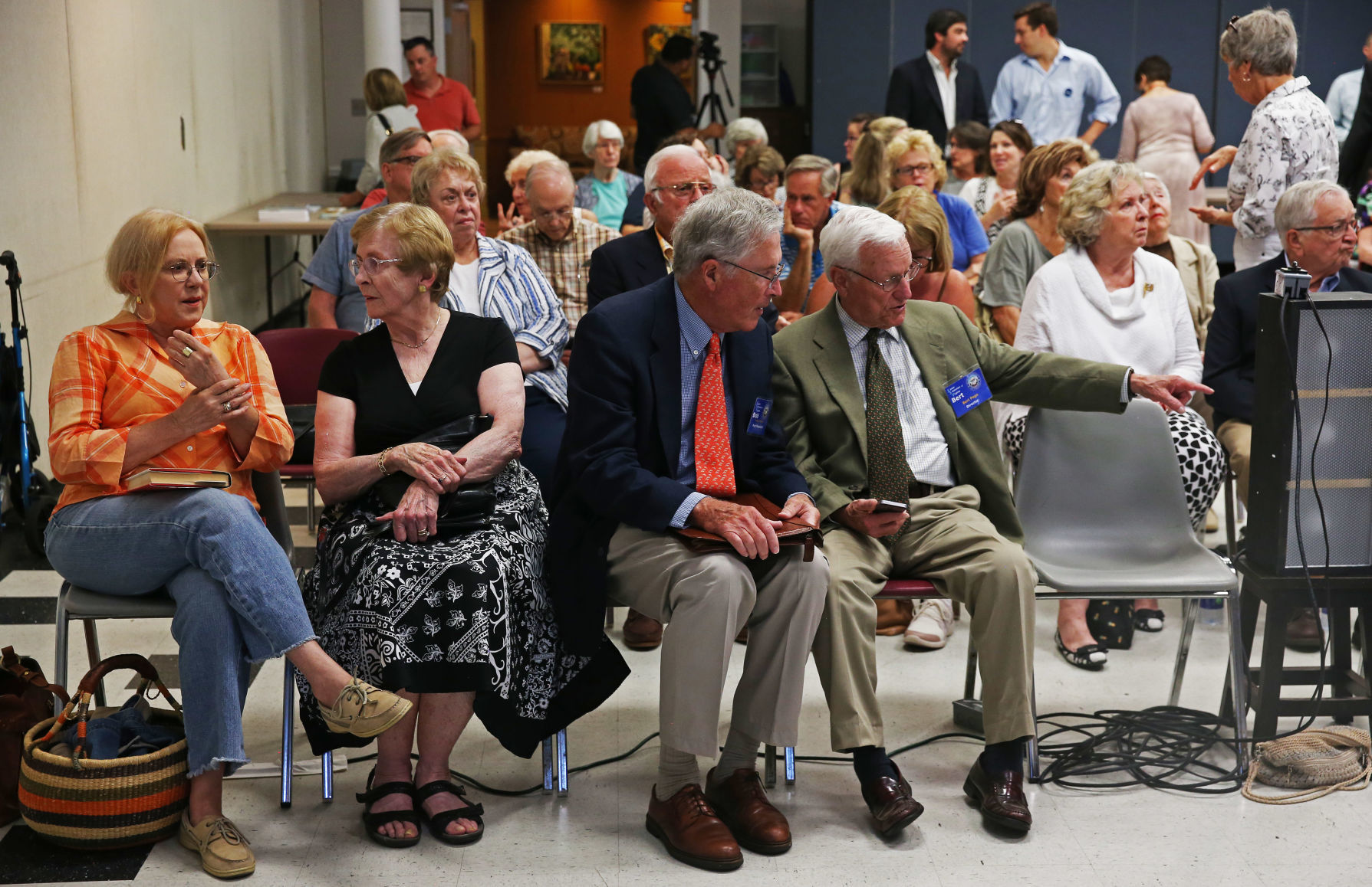 20190912_cdp_news_BosDebate438.JPG